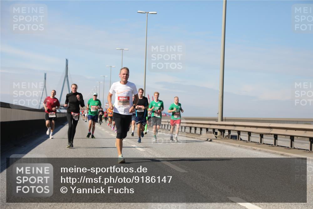 03.10.2025 - Köhlbrandbrückenlauf Yannick Fuchs http://msf.ph/oto/9186147 03.10.2025 11:44:13 Position 3  meine-sportfotos.de