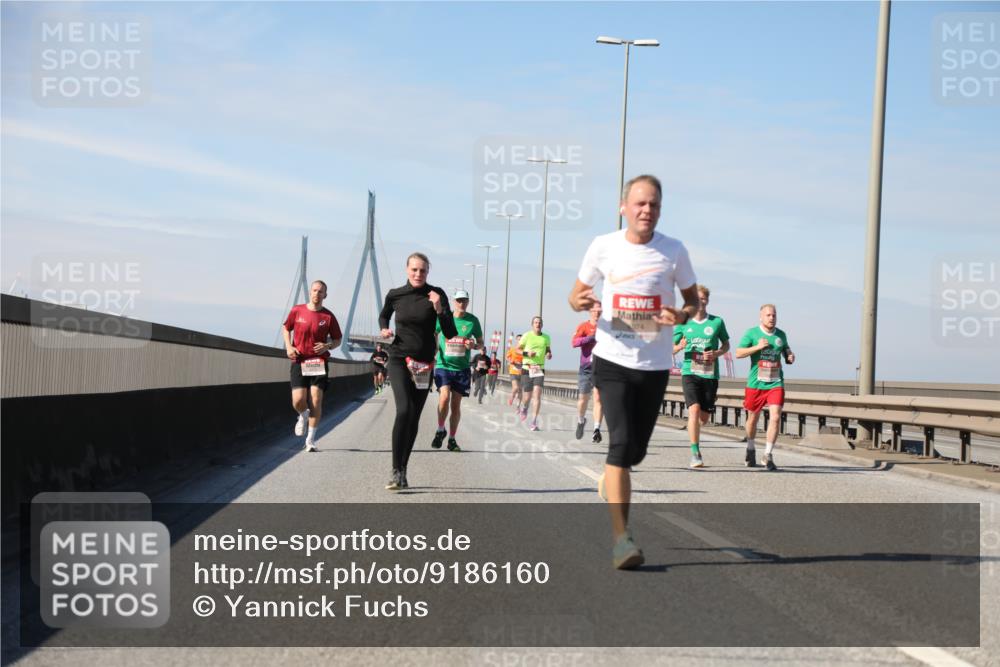 03.10.2025 - Köhlbrandbrückenlauf Yannick Fuchs http://msf.ph/oto/9186160 03.10.2025 11:44:13 Position 3  meine-sportfotos.de