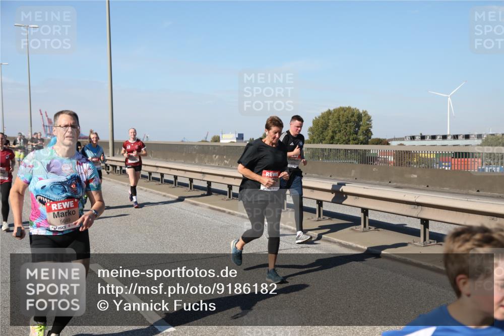 03.10.2025 - Köhlbrandbrückenlauf Yannick Fuchs http://msf.ph/oto/9186182 03.10.2025 12:05:25 Position 3 5649 meine-sportfotos.de