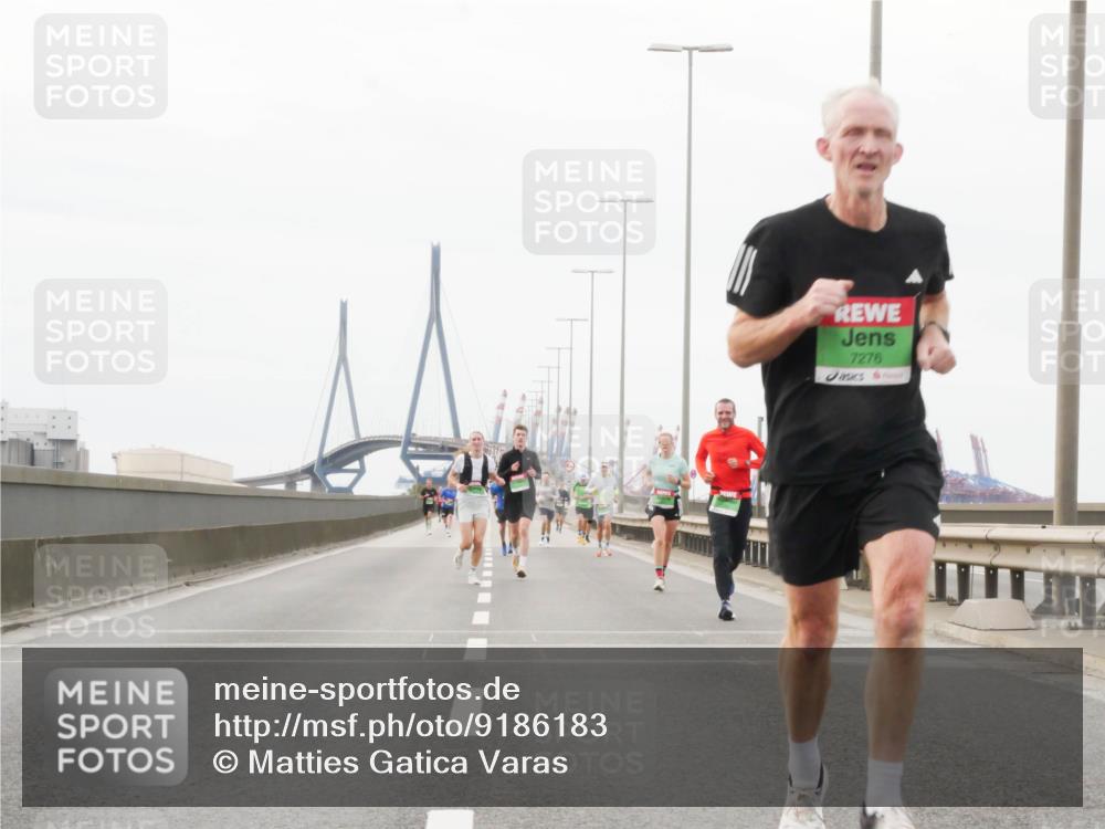03.10.2025 - Köhlbrandbrückenlauf Matties Gatica Varas http://msf.ph/oto/9186183 03.10.2025 15:45:16 Position 3 7276 meine-sportfotos.de