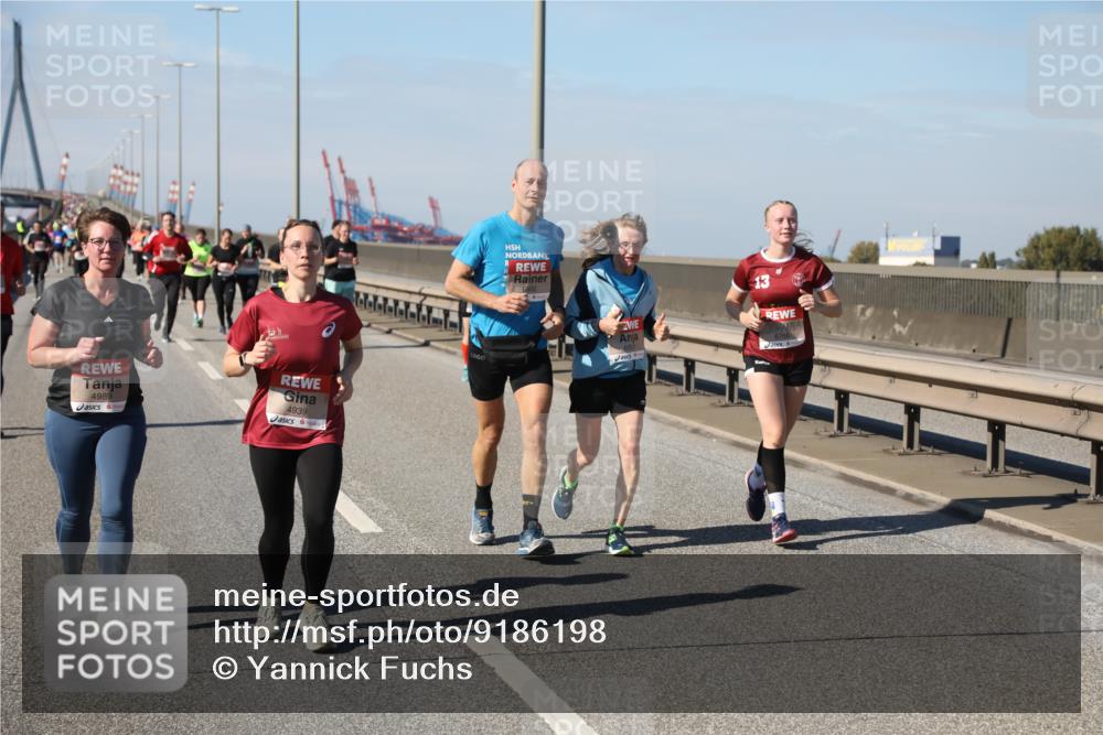03.10.2025 - Köhlbrandbrückenlauf Yannick Fuchs http://msf.ph/oto/9186198 03.10.2025 12:05:26 Position 3 4989, 4939, 6502, 13 meine-sportfotos.de