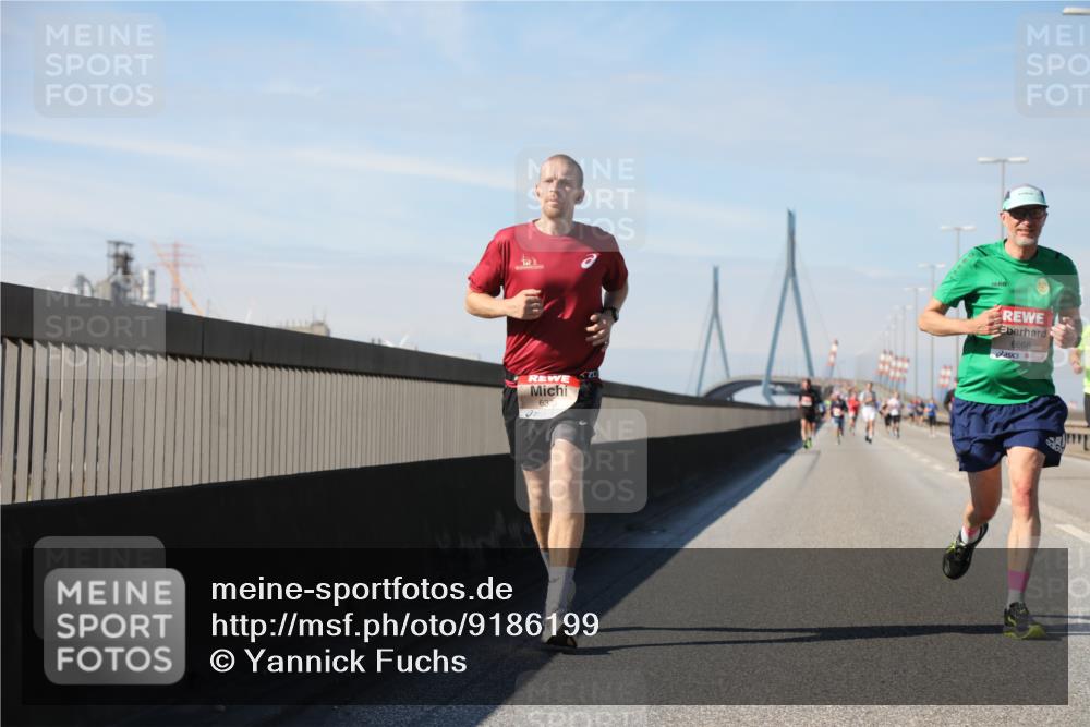 03.10.2025 - Köhlbrandbrückenlauf Yannick Fuchs http://msf.ph/oto/9186199 03.10.2025 11:44:17 Position 3 6373, 6666 meine-sportfotos.de