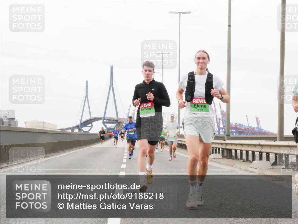 03.10.2025 - Köhlbrandbrückenlauf Matties Gatica Varas http://msf.ph/oto/9186218 03.10.2025 15:45:24 Position 3 7496, 7193 meine-sportfotos.de