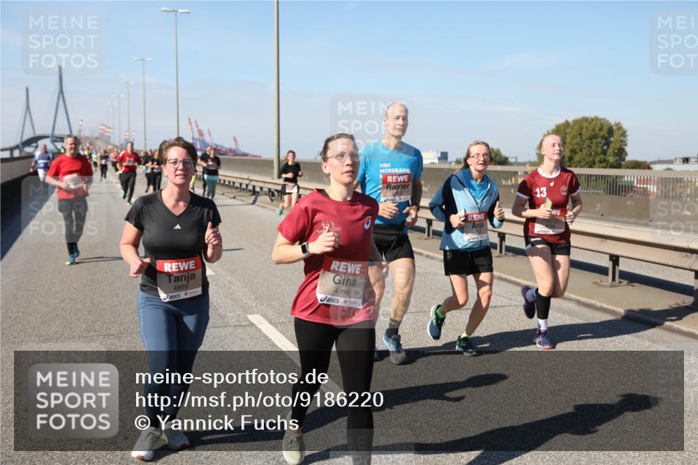 03.10.2025 - Köhlbrandbrückenlauf Yannick Fuchs http://msf.ph/oto/9186220 03.10.2025 12:05:28 Position 3 4989, 4939, 13 meine-sportfotos.de