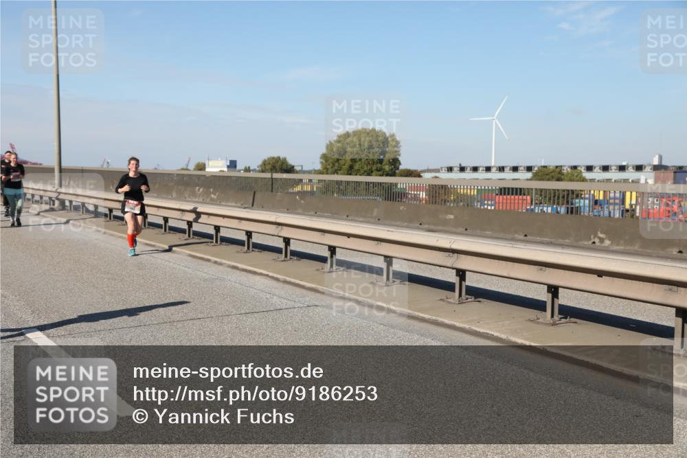 03.10.2025 - Köhlbrandbrückenlauf Yannick Fuchs http://msf.ph/oto/9186253 03.10.2025 12:05:29 Position 3  meine-sportfotos.de