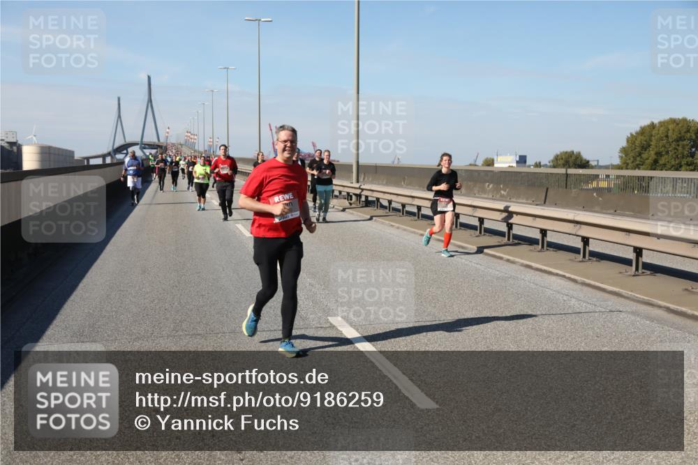 03.10.2025 - Köhlbrandbrückenlauf Yannick Fuchs http://msf.ph/oto/9186259 03.10.2025 12:05:30 Position 3  meine-sportfotos.de