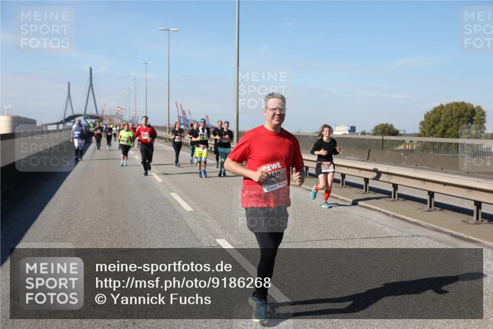 03.10.2025 - Köhlbrandbrückenlauf Yannick Fuchs http://msf.ph/oto/9186268 03.10.2025 12:05:30 Position 3 4910 meine-sportfotos.de