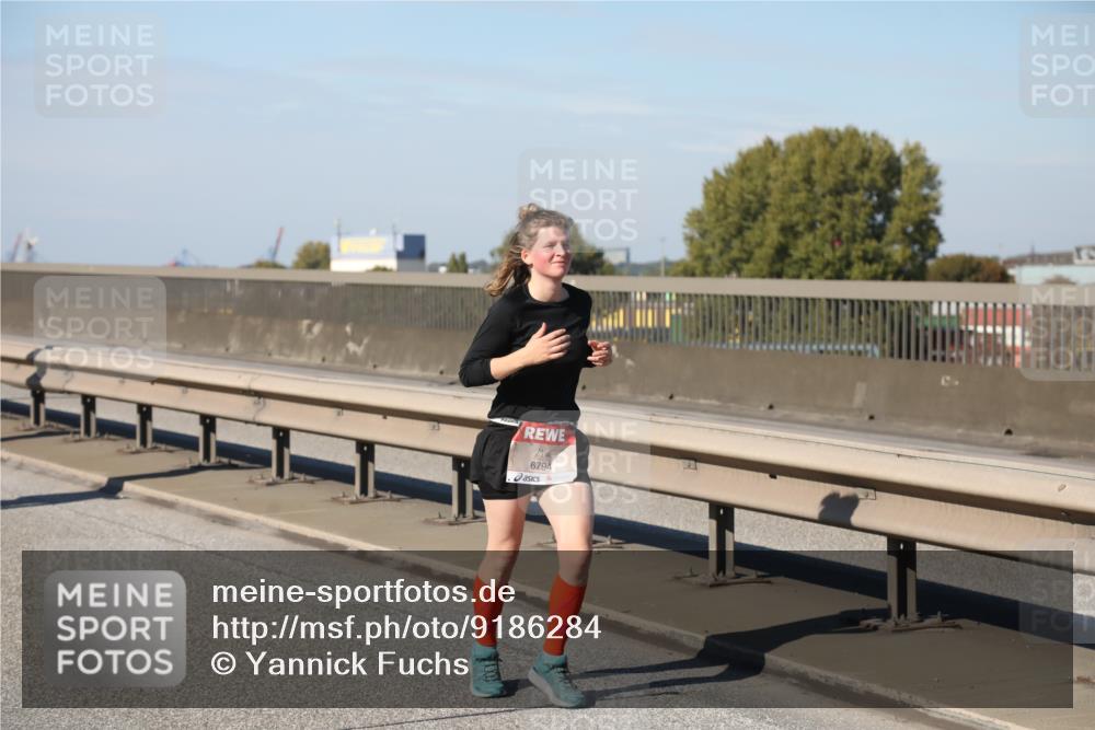 03.10.2025 - Köhlbrandbrückenlauf Yannick Fuchs http://msf.ph/oto/9186284 03.10.2025 12:05:32 Position 3 6794 meine-sportfotos.de