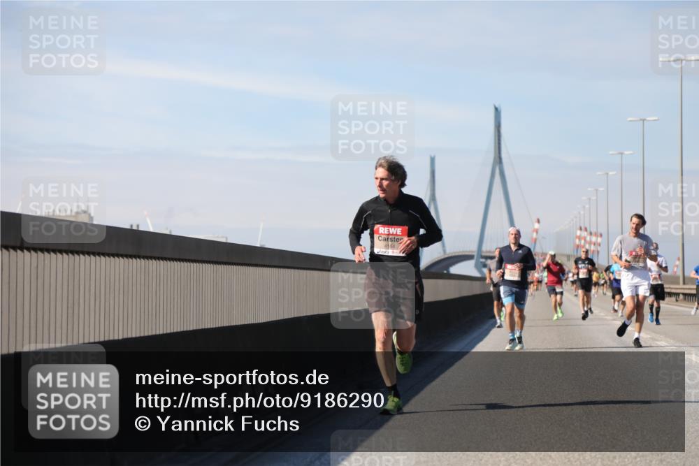 03.10.2025 - Köhlbrandbrückenlauf Yannick Fuchs http://msf.ph/oto/9186290 03.10.2025 11:44:28 Position 3  meine-sportfotos.de