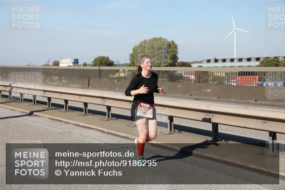 03.10.2025 - Köhlbrandbrückenlauf Yannick Fuchs http://msf.ph/oto/9186295 03.10.2025 12:05:32 Position 3 6794 meine-sportfotos.de