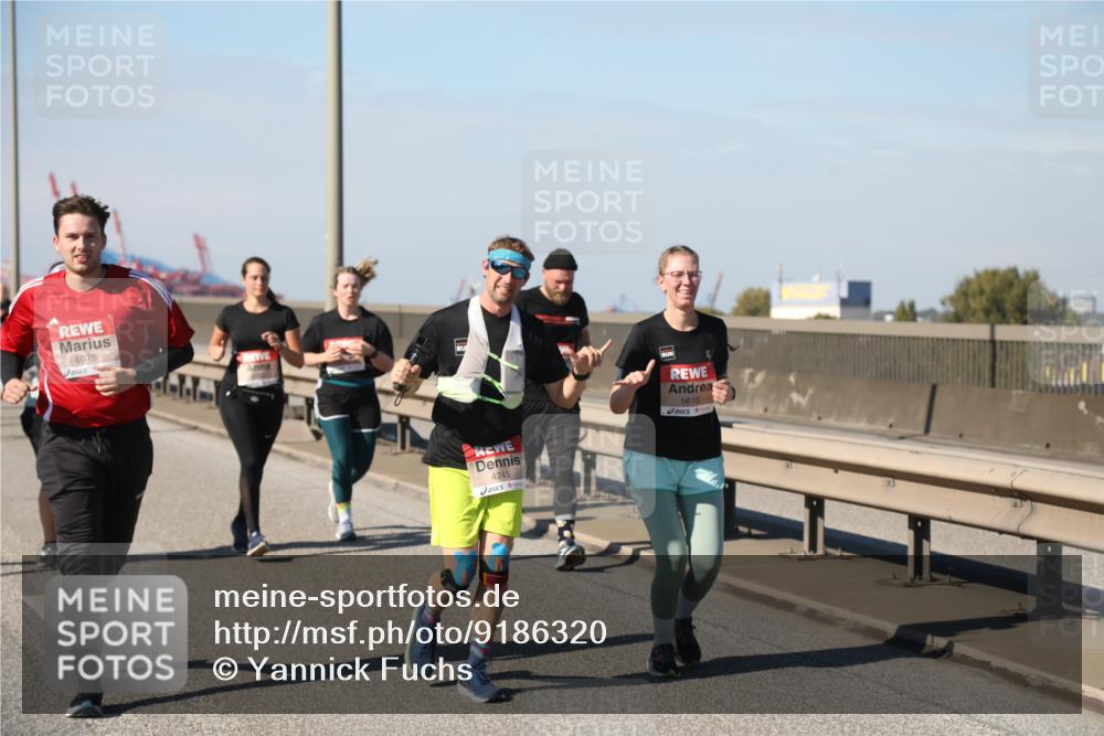 03.10.2025 - Köhlbrandbrückenlauf Yannick Fuchs http://msf.ph/oto/9186320 03.10.2025 12:05:34 Position 3 6075, 4245, 5610 meine-sportfotos.de