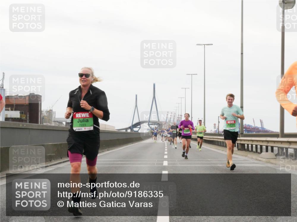 03.10.2025 - Köhlbrandbrückenlauf Matties Gatica Varas http://msf.ph/oto/9186335 03.10.2025 15:46:01 Position 3 7223 meine-sportfotos.de