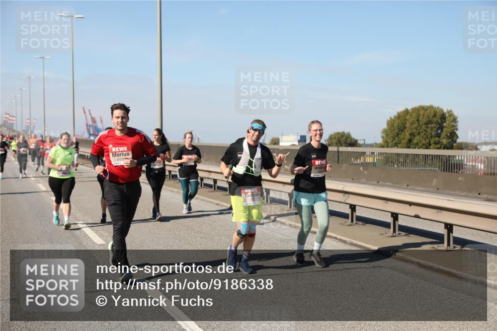 03.10.2025 - Köhlbrandbrückenlauf Yannick Fuchs http://msf.ph/oto/9186338 03.10.2025 12:05:34 Position 3 6075 meine-sportfotos.de
