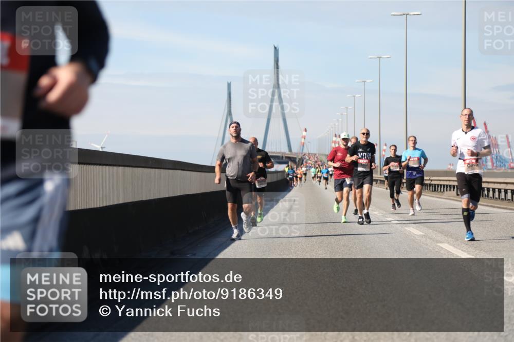 03.10.2025 - Köhlbrandbrückenlauf Yannick Fuchs http://msf.ph/oto/9186349 03.10.2025 11:44:35 Position 3  meine-sportfotos.de