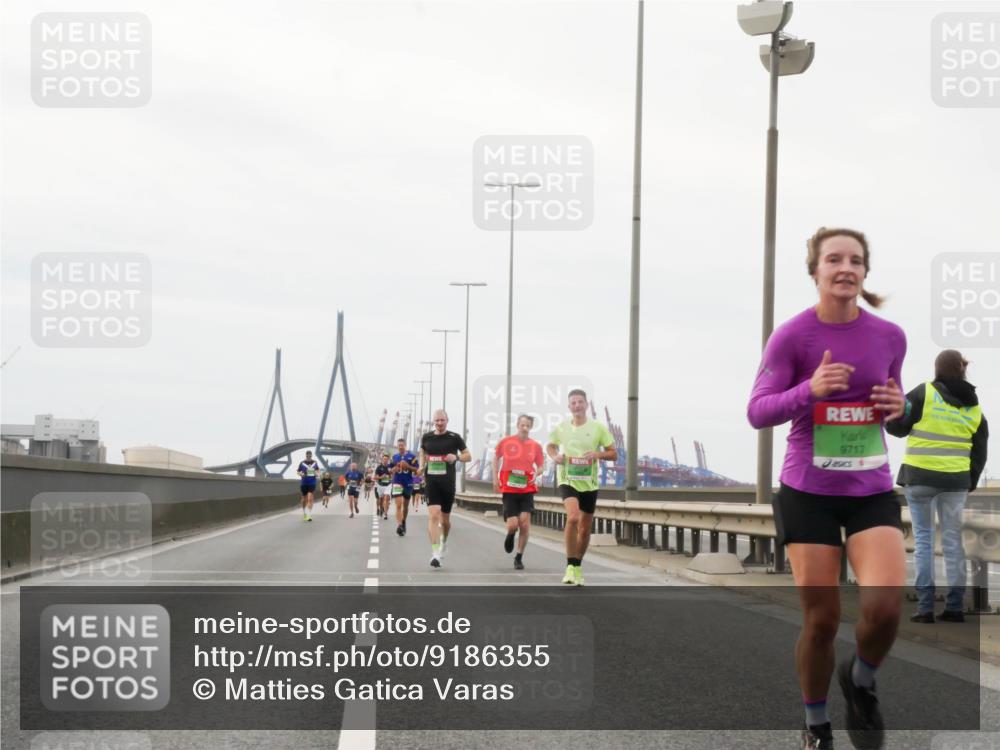 03.10.2025 - Köhlbrandbrückenlauf Matties Gatica Varas http://msf.ph/oto/9186355 03.10.2025 15:46:05 Position 3 9717 meine-sportfotos.de