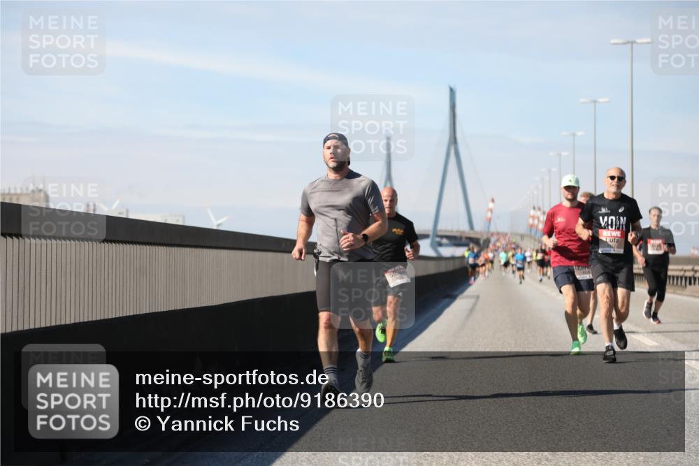 03.10.2025 - Köhlbrandbrückenlauf Yannick Fuchs http://msf.ph/oto/9186390 03.10.2025 11:44:37 Position 3  meine-sportfotos.de