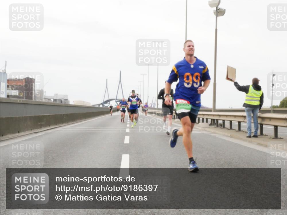 03.10.2025 - Köhlbrandbrückenlauf Matties Gatica Varas http://msf.ph/oto/9186397 03.10.2025 15:46:14 Position 3 999 meine-sportfotos.de