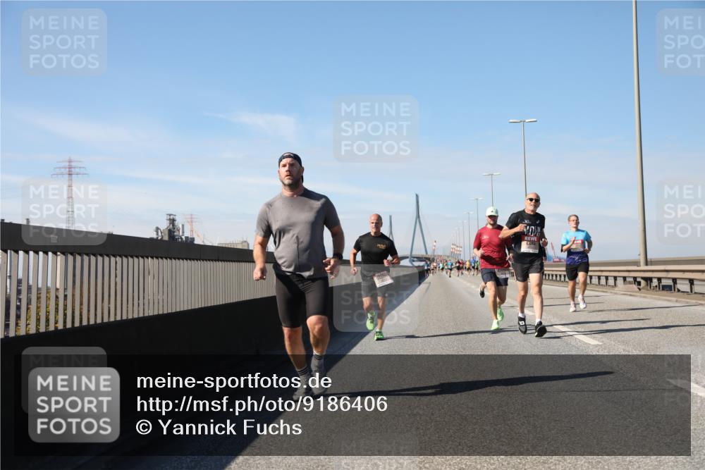 03.10.2025 - Köhlbrandbrückenlauf Yannick Fuchs http://msf.ph/oto/9186406 03.10.2025 11:44:39 Position 3  meine-sportfotos.de