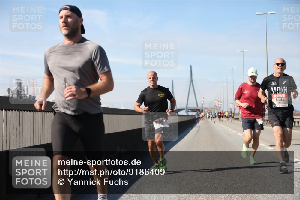 03.10.2025 - Köhlbrandbrückenlauf Yannick Fuchs http://msf.ph/oto/9186409 03.10.2025 11:44:40 Position 3 4177 meine-sportfotos.de