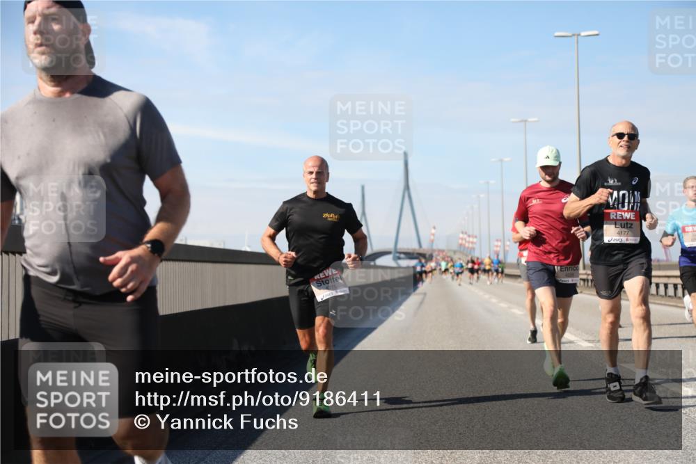 03.10.2025 - Köhlbrandbrückenlauf Yannick Fuchs http://msf.ph/oto/9186411 03.10.2025 11:44:40 Position 3 4275, 4177 meine-sportfotos.de