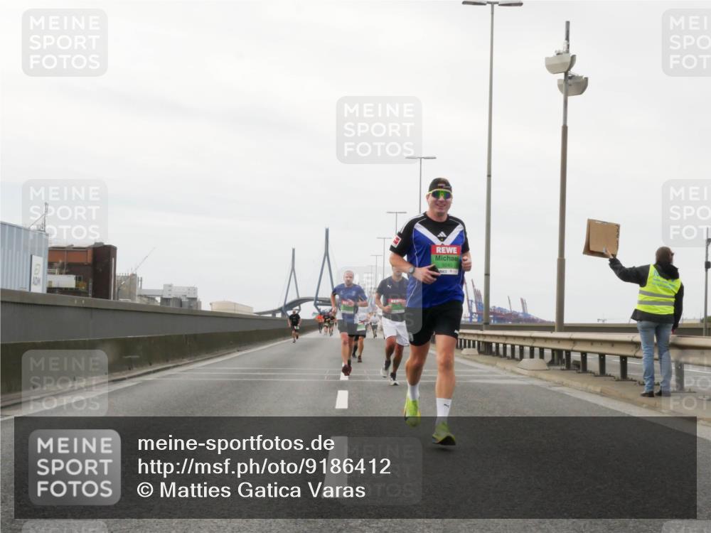 03.10.2025 - Köhlbrandbrückenlauf Matties Gatica Varas http://msf.ph/oto/9186412 03.10.2025 15:46:18 Position 3 9240 meine-sportfotos.de