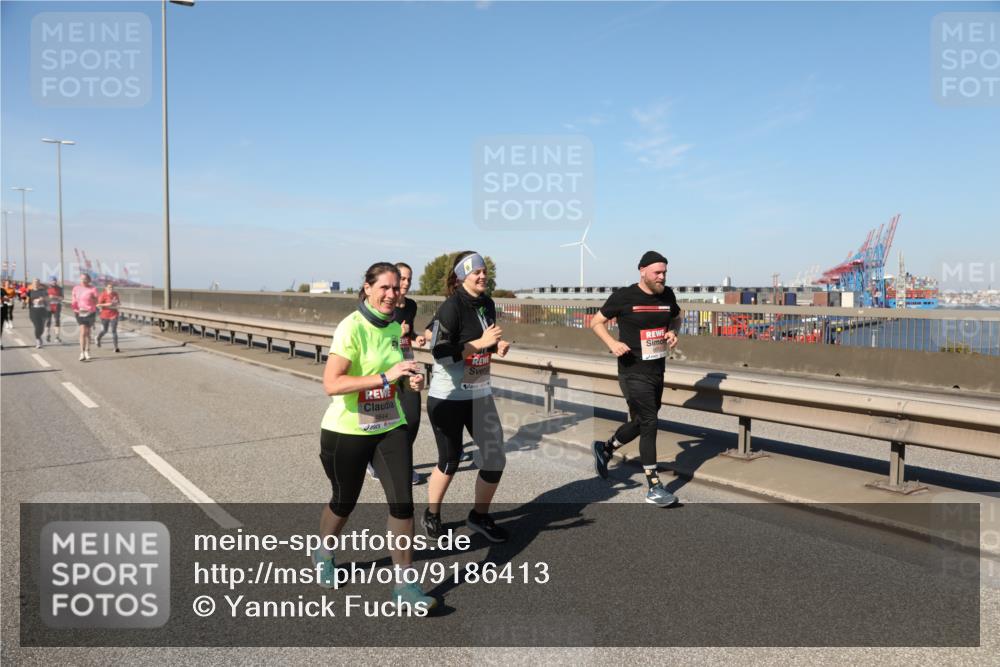 03.10.2025 - Köhlbrandbrückenlauf Yannick Fuchs http://msf.ph/oto/9186413 03.10.2025 12:05:38 Position 3  meine-sportfotos.de