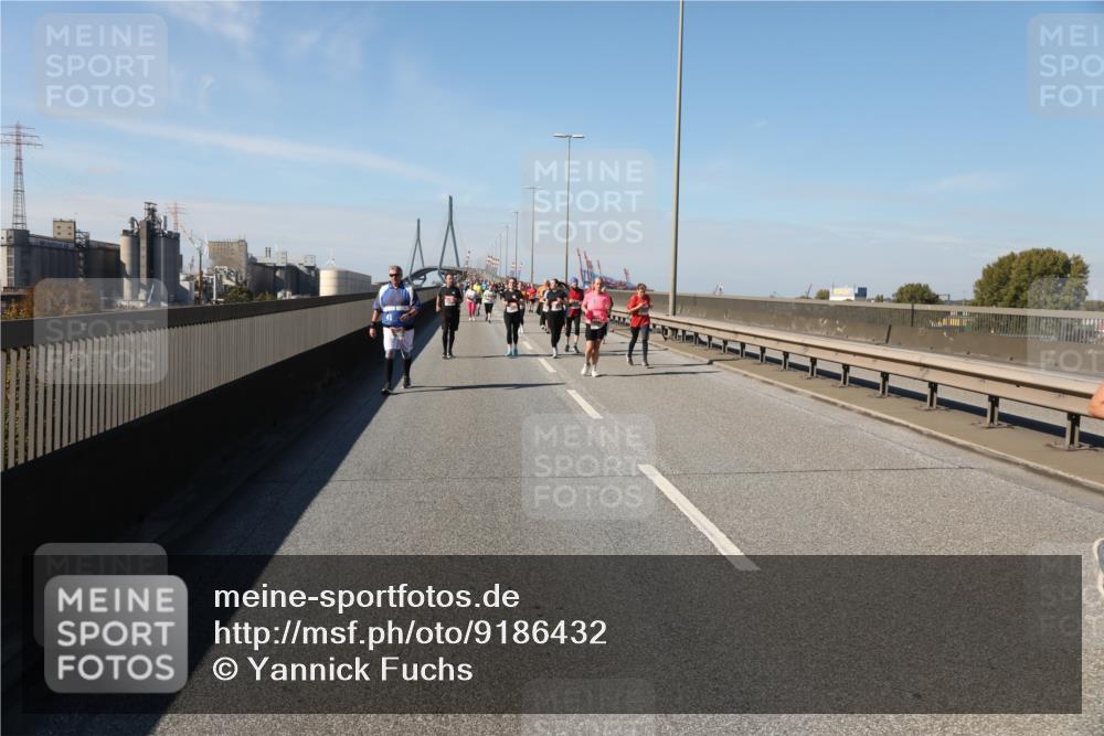 03.10.2025 - Köhlbrandbrückenlauf Yannick Fuchs http://msf.ph/oto/9186432 03.10.2025 12:05:38 Position 3  meine-sportfotos.de