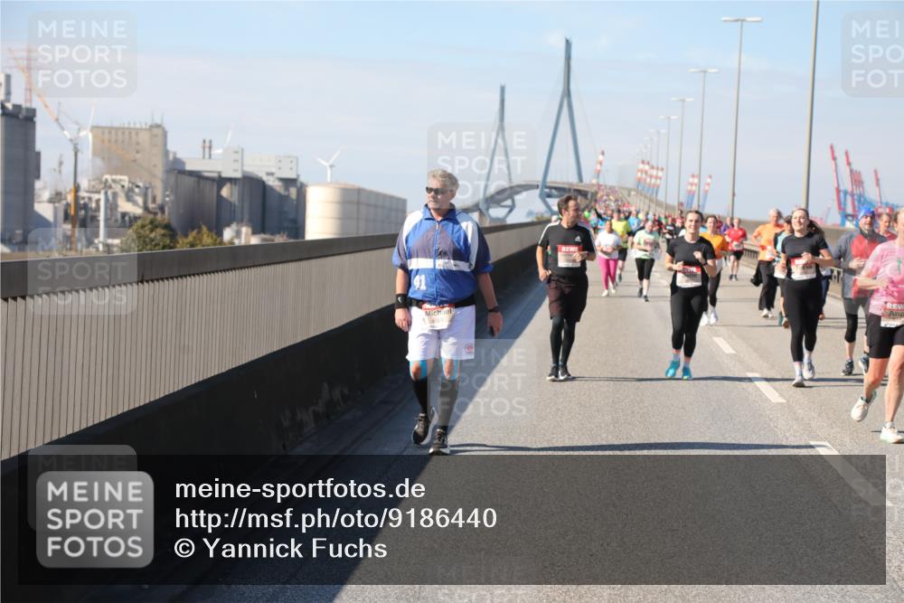 03.10.2025 - Köhlbrandbrückenlauf Yannick Fuchs http://msf.ph/oto/9186440 03.10.2025 12:05:39 Position 3 1, 6023 meine-sportfotos.de