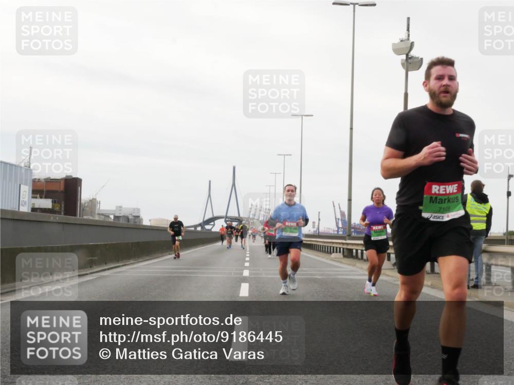 03.10.2025 - Köhlbrandbrückenlauf Matties Gatica Varas http://msf.ph/oto/9186445 03.10.2025 15:46:25 Position 3 7105 meine-sportfotos.de
