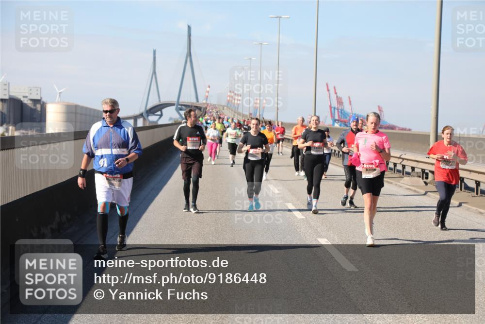 03.10.2025 - Köhlbrandbrückenlauf Yannick Fuchs http://msf.ph/oto/9186448 03.10.2025 12:05:39 Position 3 41 meine-sportfotos.de