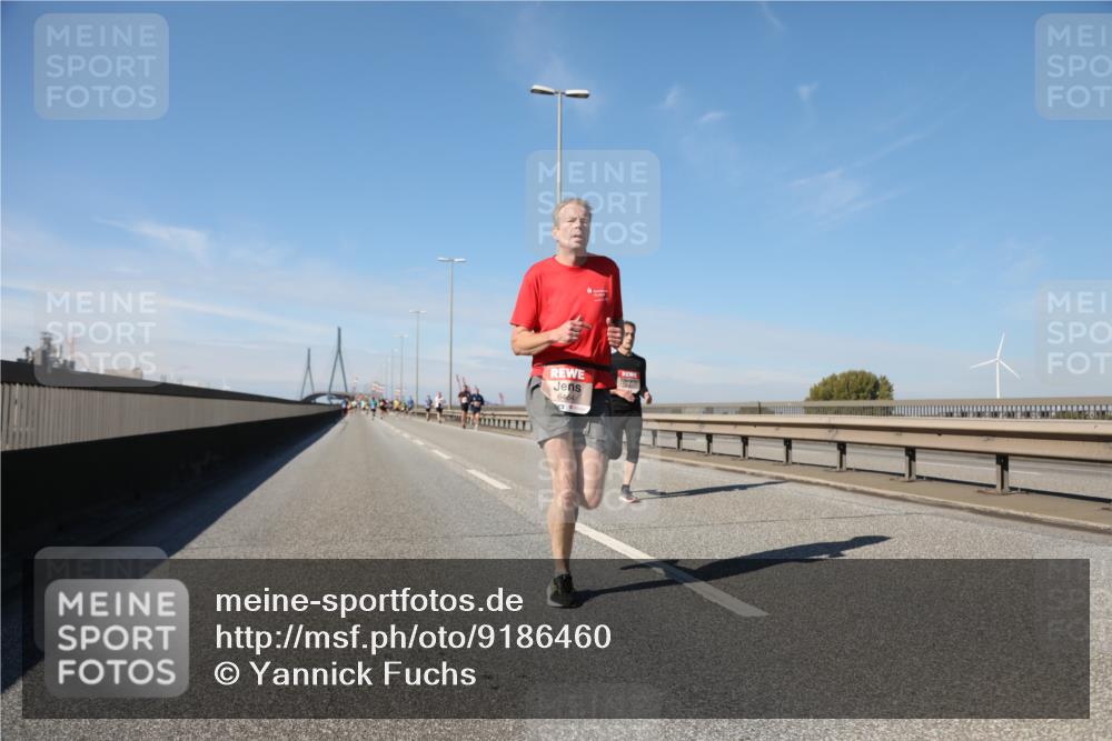03.10.2025 - Köhlbrandbrückenlauf Yannick Fuchs http://msf.ph/oto/9186460 03.10.2025 11:44:43 Position 3 6464 meine-sportfotos.de