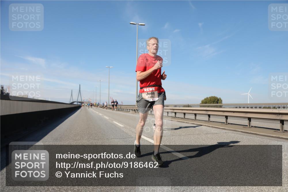 03.10.2025 - Köhlbrandbrückenlauf Yannick Fuchs http://msf.ph/oto/9186462 03.10.2025 11:44:44 Position 3 6464 meine-sportfotos.de