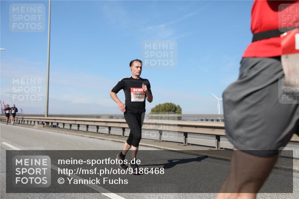 03.10.2025 - Köhlbrandbrückenlauf Yannick Fuchs http://msf.ph/oto/9186468 03.10.2025 11:44:44 Position 3 6042 meine-sportfotos.de
