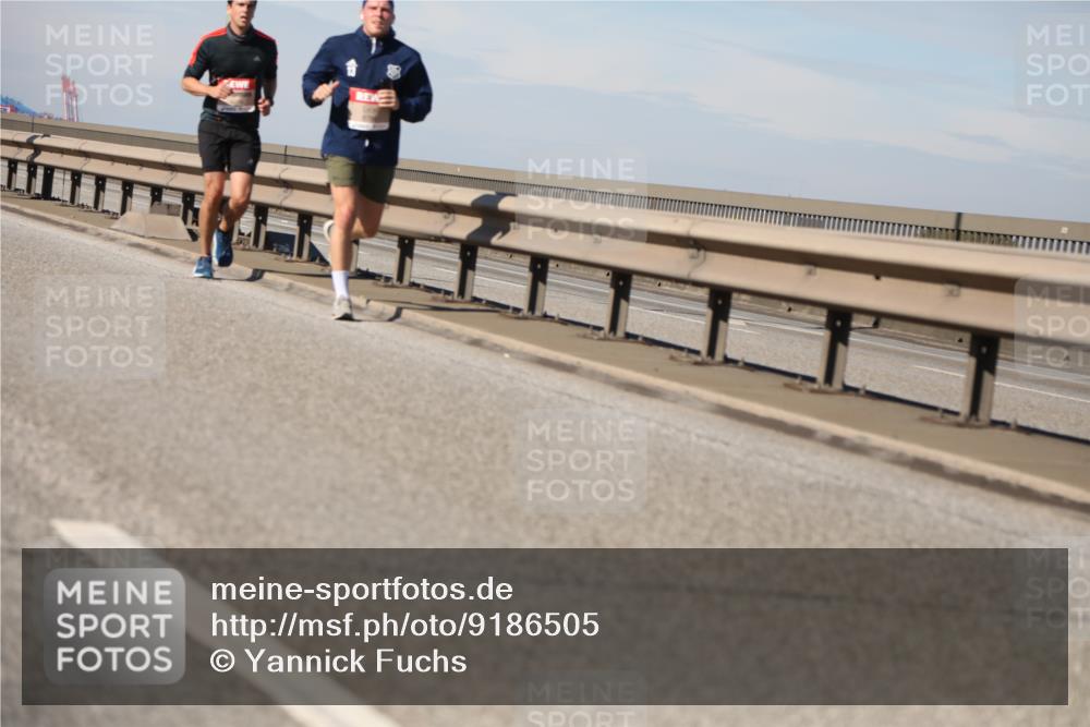 03.10.2025 - Köhlbrandbrückenlauf Yannick Fuchs http://msf.ph/oto/9186505 03.10.2025 11:44:49 Position 3  meine-sportfotos.de