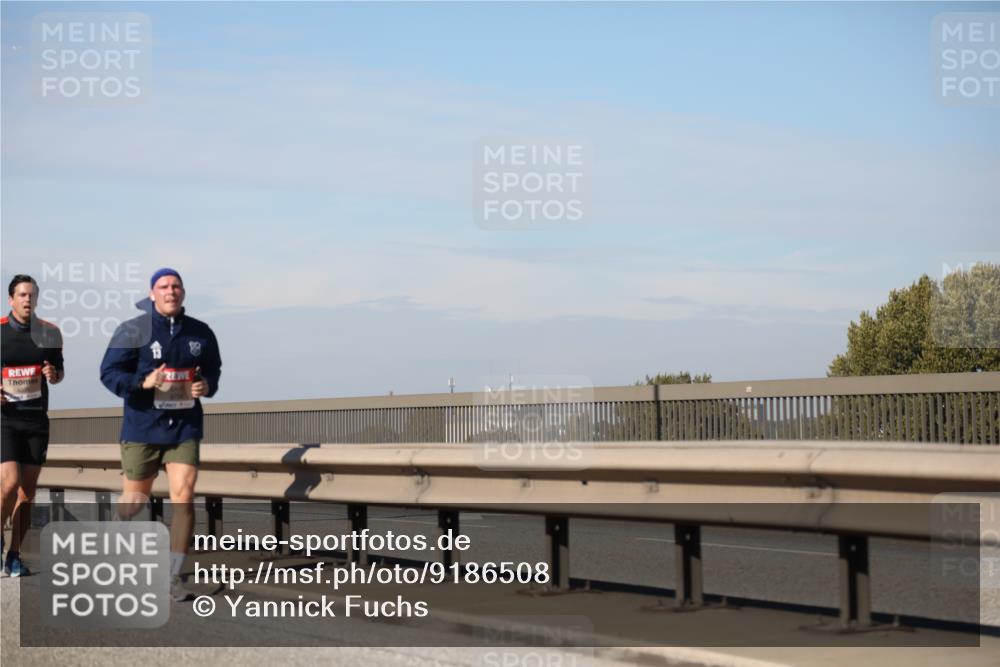 03.10.2025 - Köhlbrandbrückenlauf Yannick Fuchs http://msf.ph/oto/9186508 03.10.2025 11:44:49 Position 3  meine-sportfotos.de