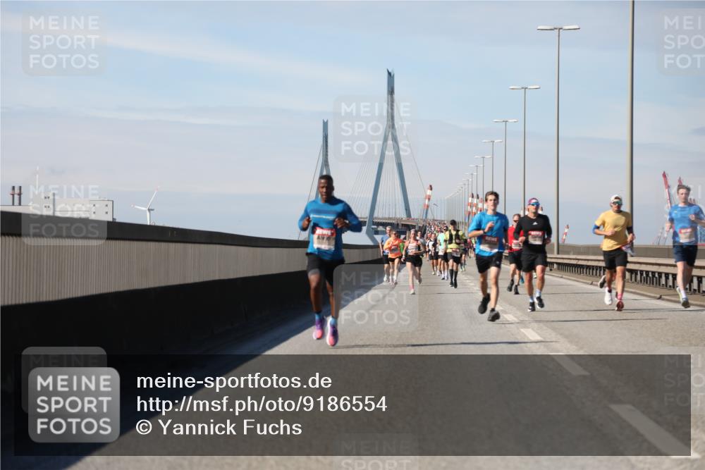 03.10.2025 - Köhlbrandbrückenlauf Yannick Fuchs http://msf.ph/oto/9186554 03.10.2025 11:44:54 Position 3  meine-sportfotos.de