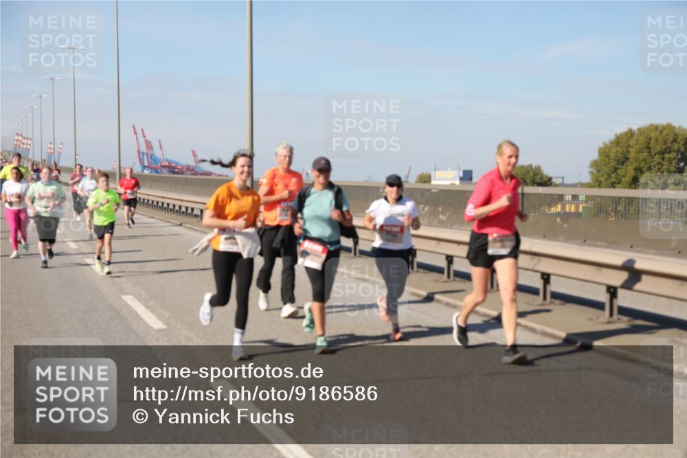 03.10.2025 - Köhlbrandbrückenlauf Yannick Fuchs http://msf.ph/oto/9186586 03.10.2025 12:05:46 Position 3  meine-sportfotos.de