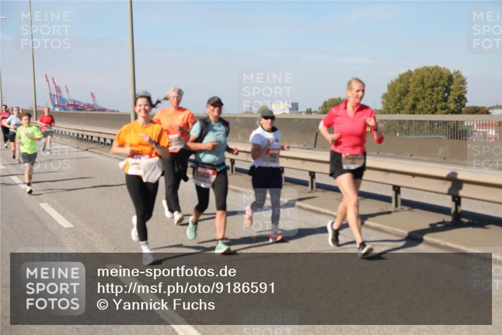 03.10.2025 - Köhlbrandbrückenlauf Yannick Fuchs http://msf.ph/oto/9186591 03.10.2025 12:05:47 Position 3  meine-sportfotos.de