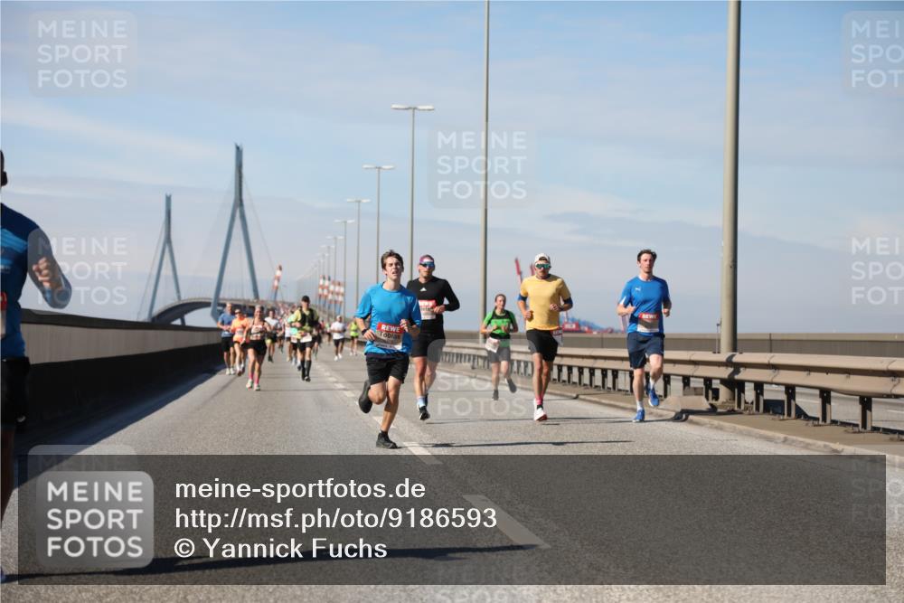 03.10.2025 - Köhlbrandbrückenlauf Yannick Fuchs http://msf.ph/oto/9186593 03.10.2025 11:44:56 Position 3  meine-sportfotos.de