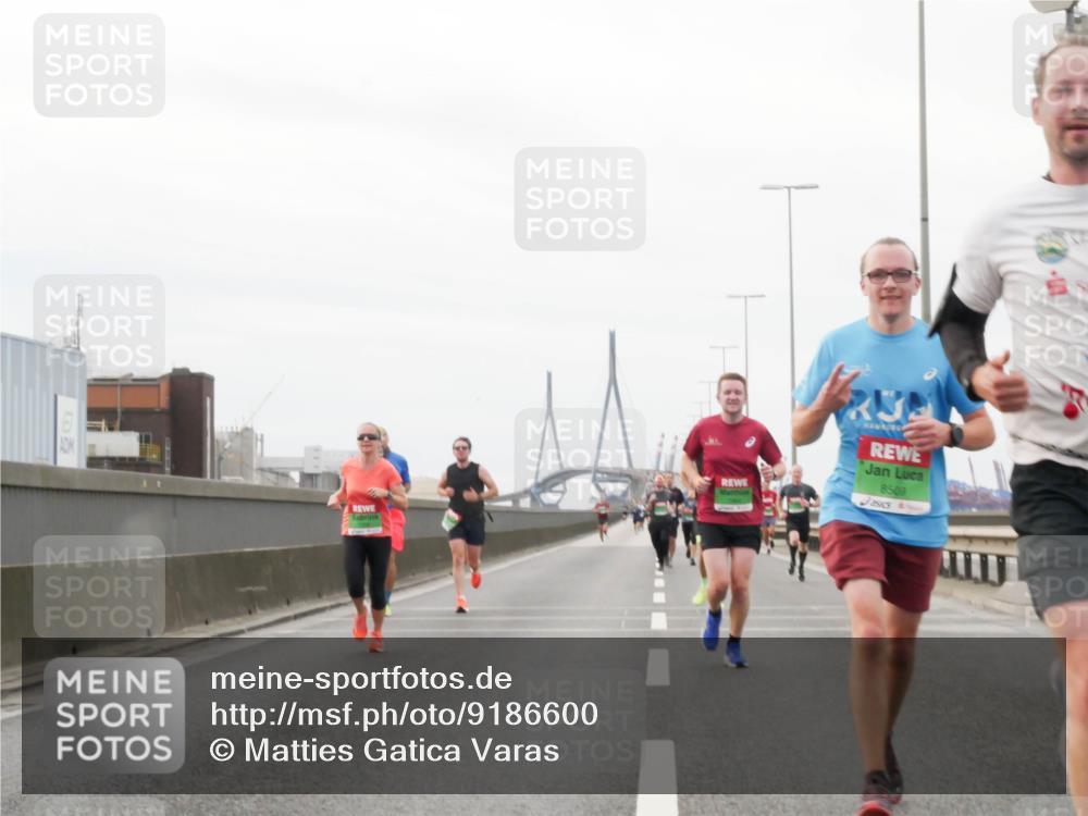 03.10.2025 - Köhlbrandbrückenlauf Matties Gatica Varas http://msf.ph/oto/9186600 03.10.2025 15:47:00 Position 3 73, 8509 meine-sportfotos.de