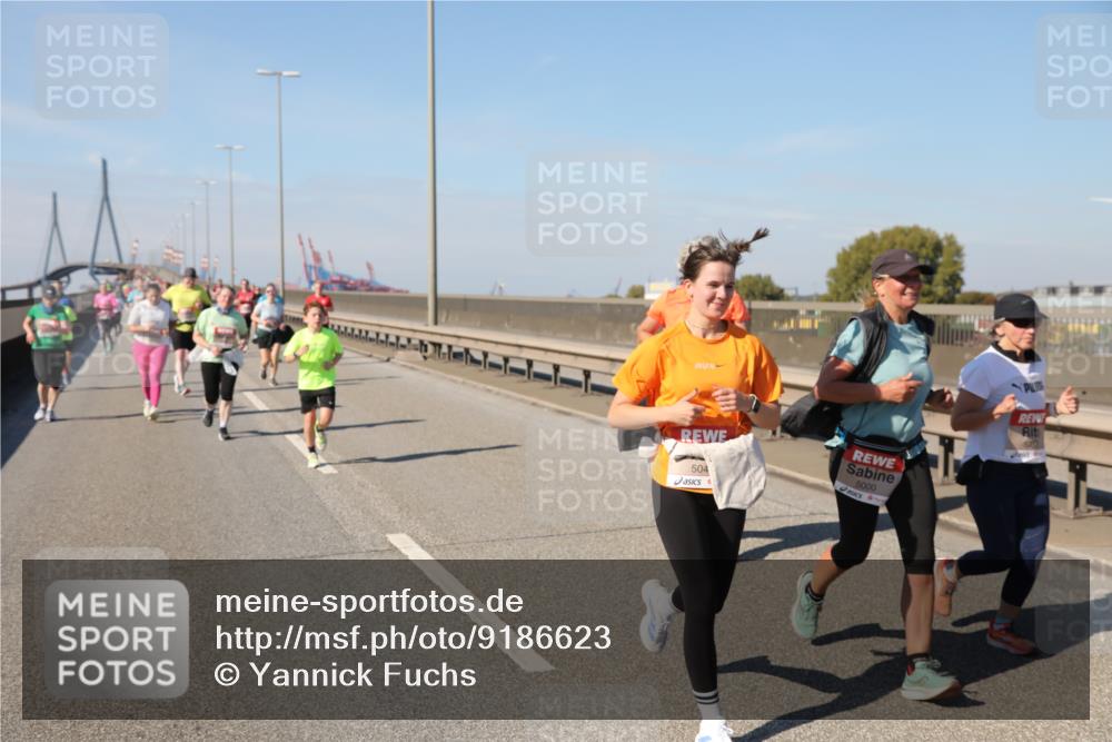 03.10.2025 - Köhlbrandbrückenlauf Yannick Fuchs http://msf.ph/oto/9186623 03.10.2025 12:05:48 Position 3 504, 5000 meine-sportfotos.de