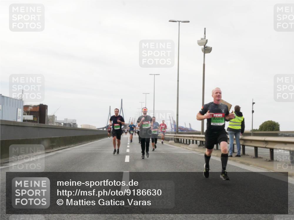 03.10.2025 - Köhlbrandbrückenlauf Matties Gatica Varas http://msf.ph/oto/9186630 03.10.2025 15:47:07 Position 3 7110 meine-sportfotos.de