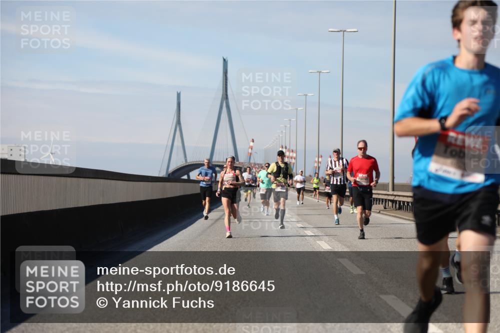 03.10.2025 - Köhlbrandbrückenlauf Yannick Fuchs http://msf.ph/oto/9186645 03.10.2025 11:44:59 Position 3  meine-sportfotos.de