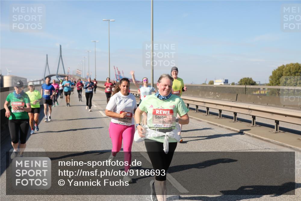 03.10.2025 - Köhlbrandbrückenlauf Yannick Fuchs http://msf.ph/oto/9186693 03.10.2025 12:05:52 Position 3 5944, 4126 meine-sportfotos.de