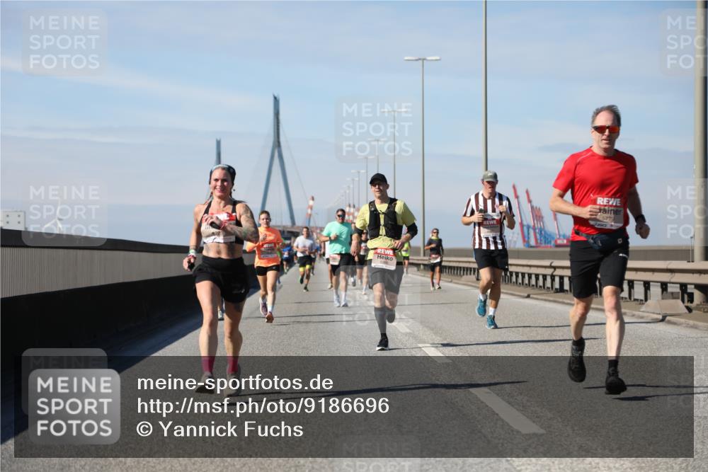 03.10.2025 - Köhlbrandbrückenlauf Yannick Fuchs http://msf.ph/oto/9186696 03.10.2025 11:45:03 Position 3 5779 meine-sportfotos.de