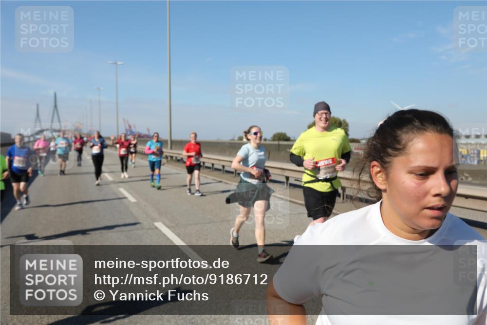03.10.2025 - Köhlbrandbrückenlauf Yannick Fuchs http://msf.ph/oto/9186712 03.10.2025 12:05:54 Position 3  meine-sportfotos.de