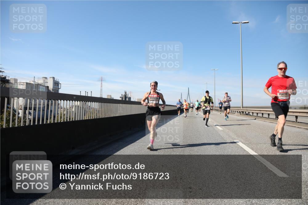 03.10.2025 - Köhlbrandbrückenlauf Yannick Fuchs http://msf.ph/oto/9186723 03.10.2025 11:45:05 Position 3 5779 meine-sportfotos.de