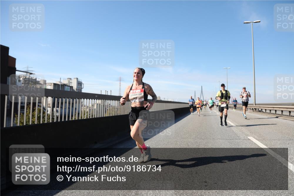 03.10.2025 - Köhlbrandbrückenlauf Yannick Fuchs http://msf.ph/oto/9186734 03.10.2025 11:45:06 Position 3  meine-sportfotos.de