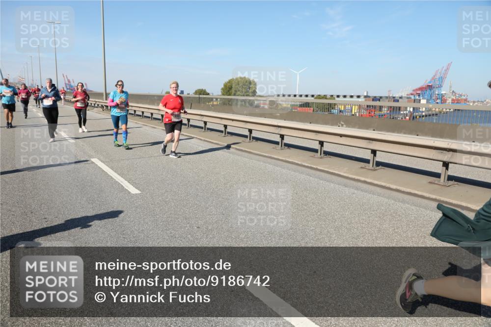 03.10.2025 - Köhlbrandbrückenlauf Yannick Fuchs http://msf.ph/oto/9186742 03.10.2025 12:05:55 Position 3  meine-sportfotos.de