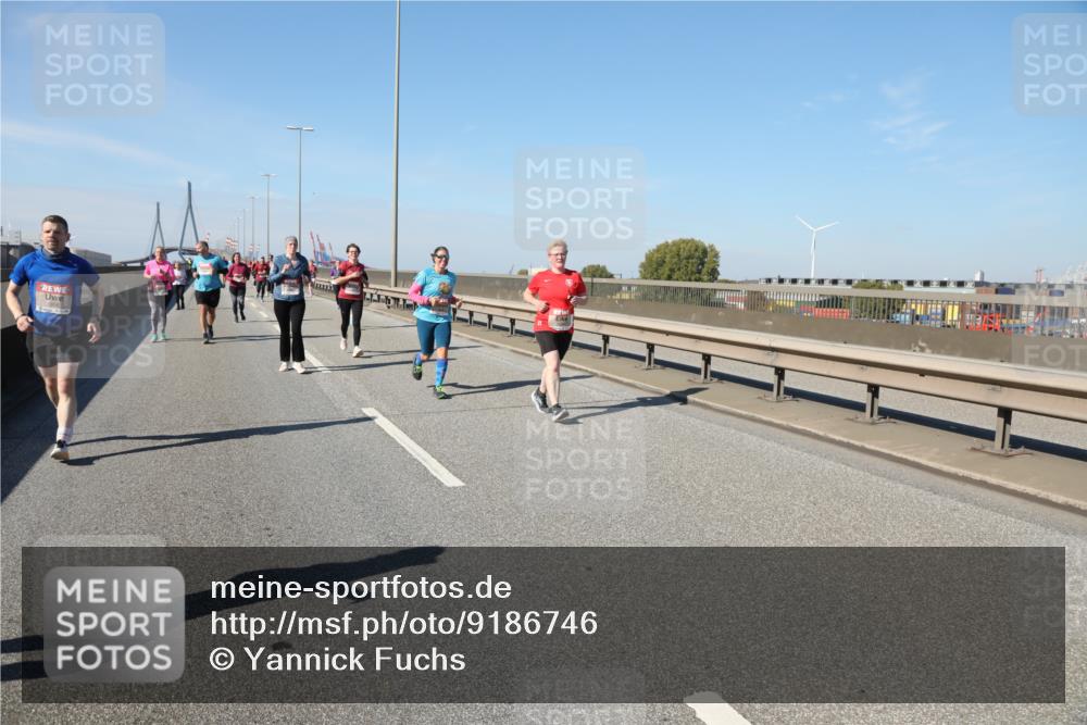 03.10.2025 - Köhlbrandbrückenlauf Yannick Fuchs http://msf.ph/oto/9186746 03.10.2025 12:05:55 Position 3  meine-sportfotos.de